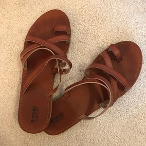 Strapped sandals